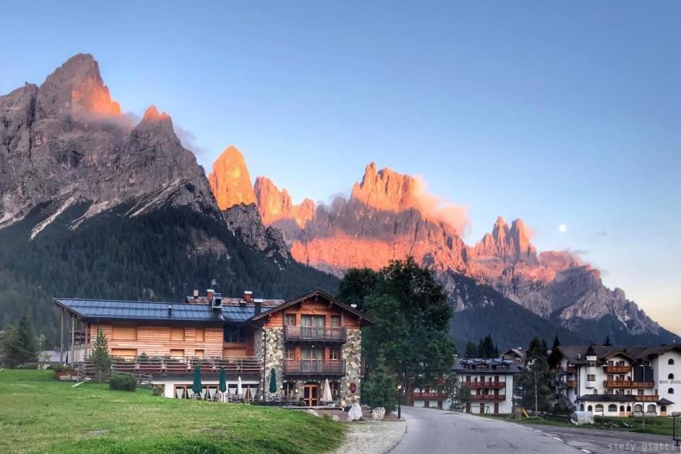 Chalet Pra Delle Nasse Hotel San Martino Di Castrozza Exterior photo